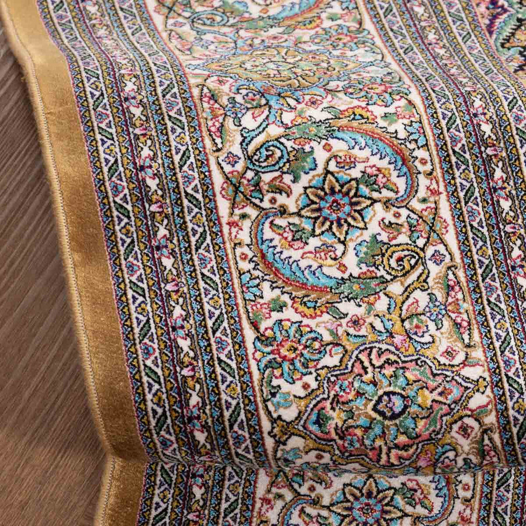 שטיח קום משי 02 בז' | QOM