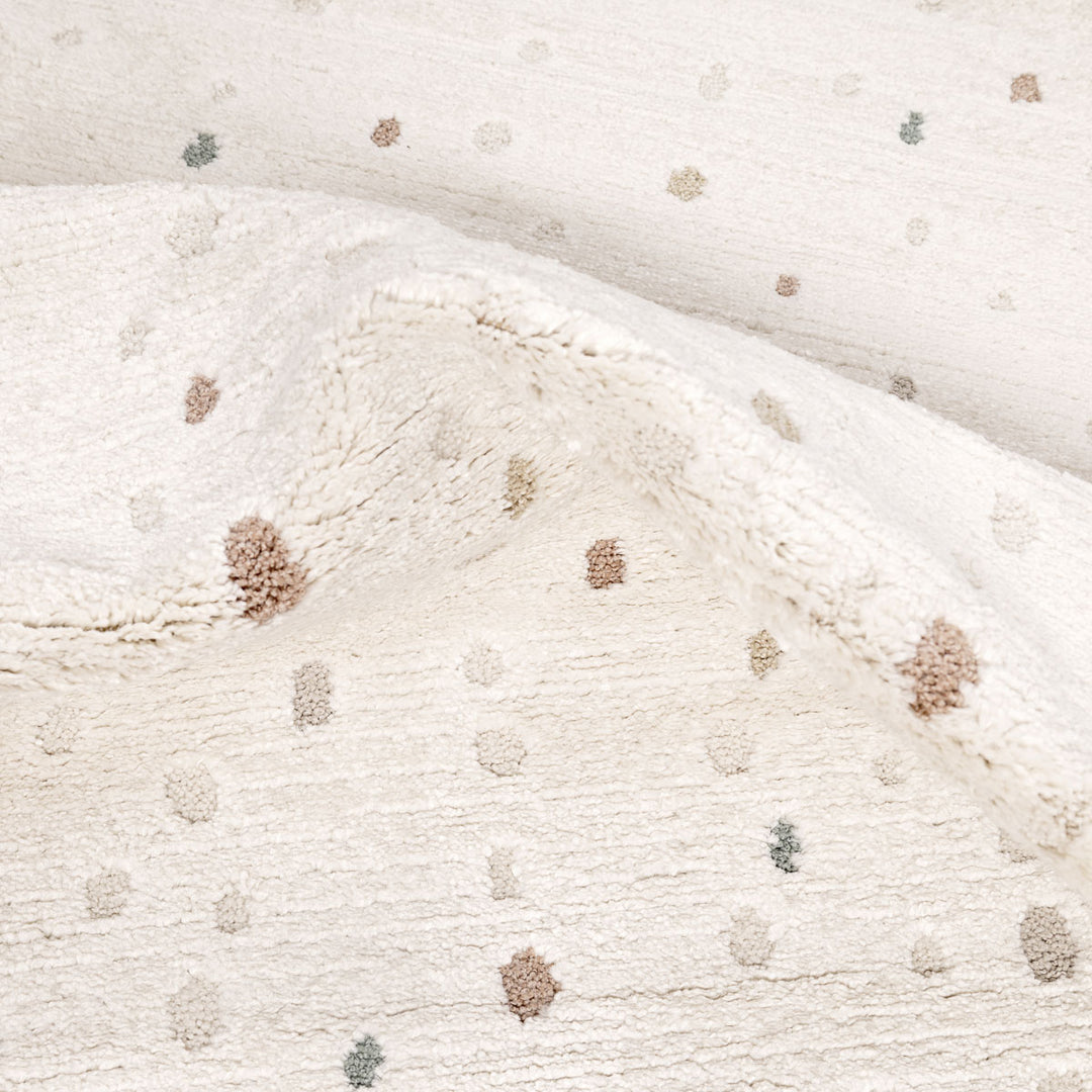 שטיח נקודות 01 קרם