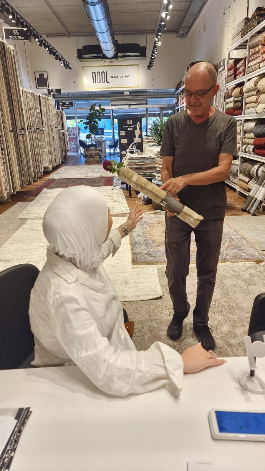 أهلاً وسهلاً بكم في نول للسجاد – الوجهة الأولى للسجاد الفاخر في إسرائيل!