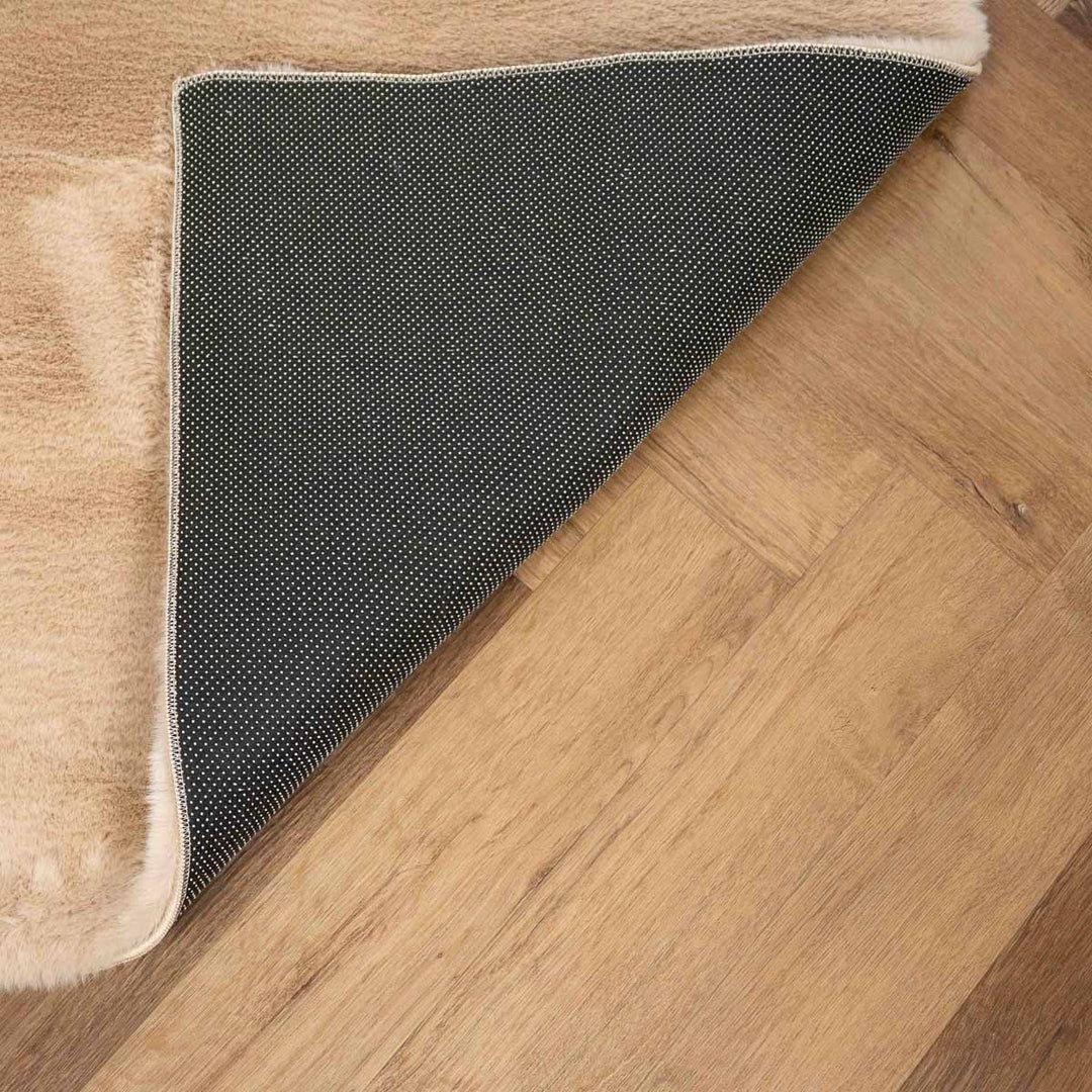 שטיח שאגי פרווה 01 בז' | Shagy