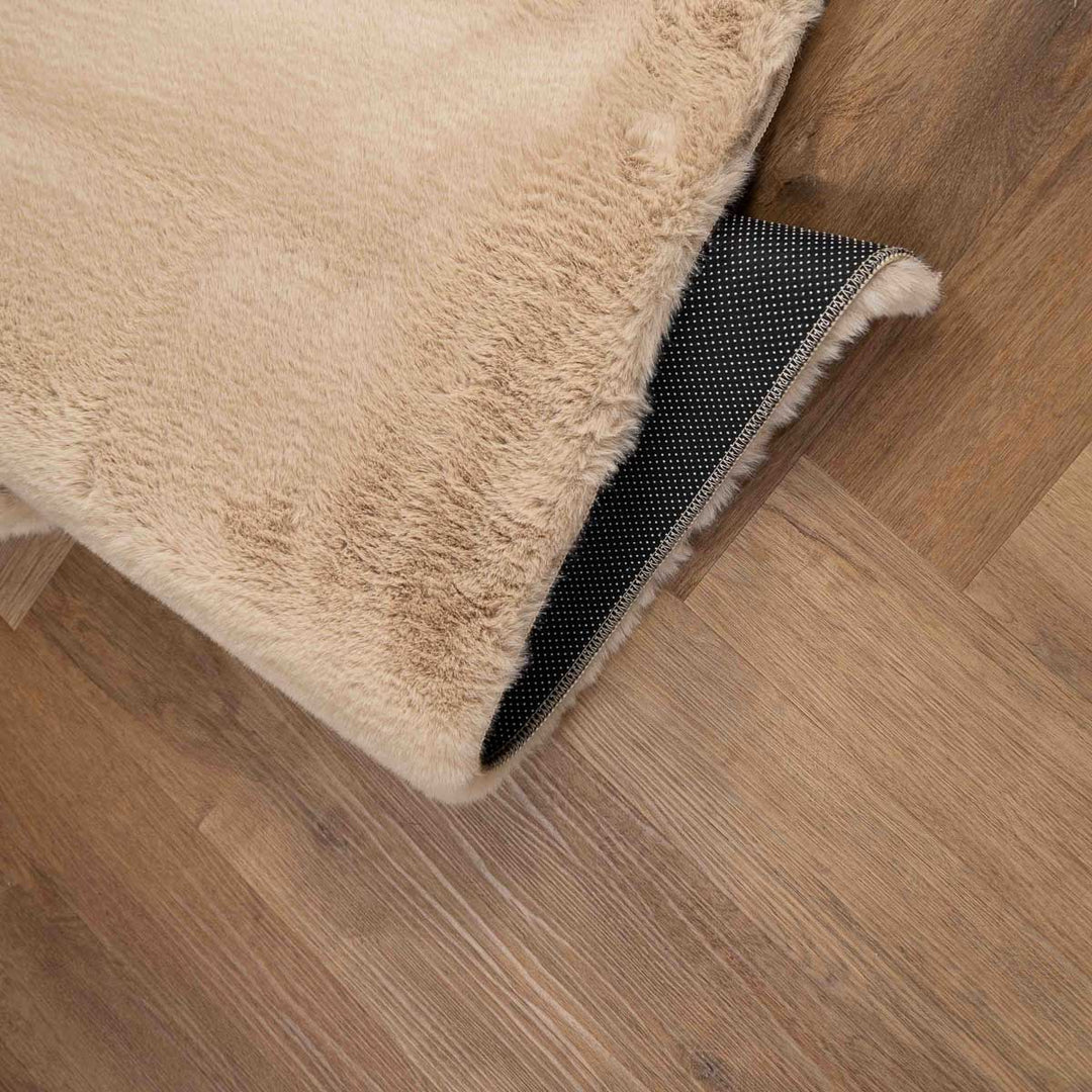 שטיח שאגי פרווה 01 בז' | Shagy