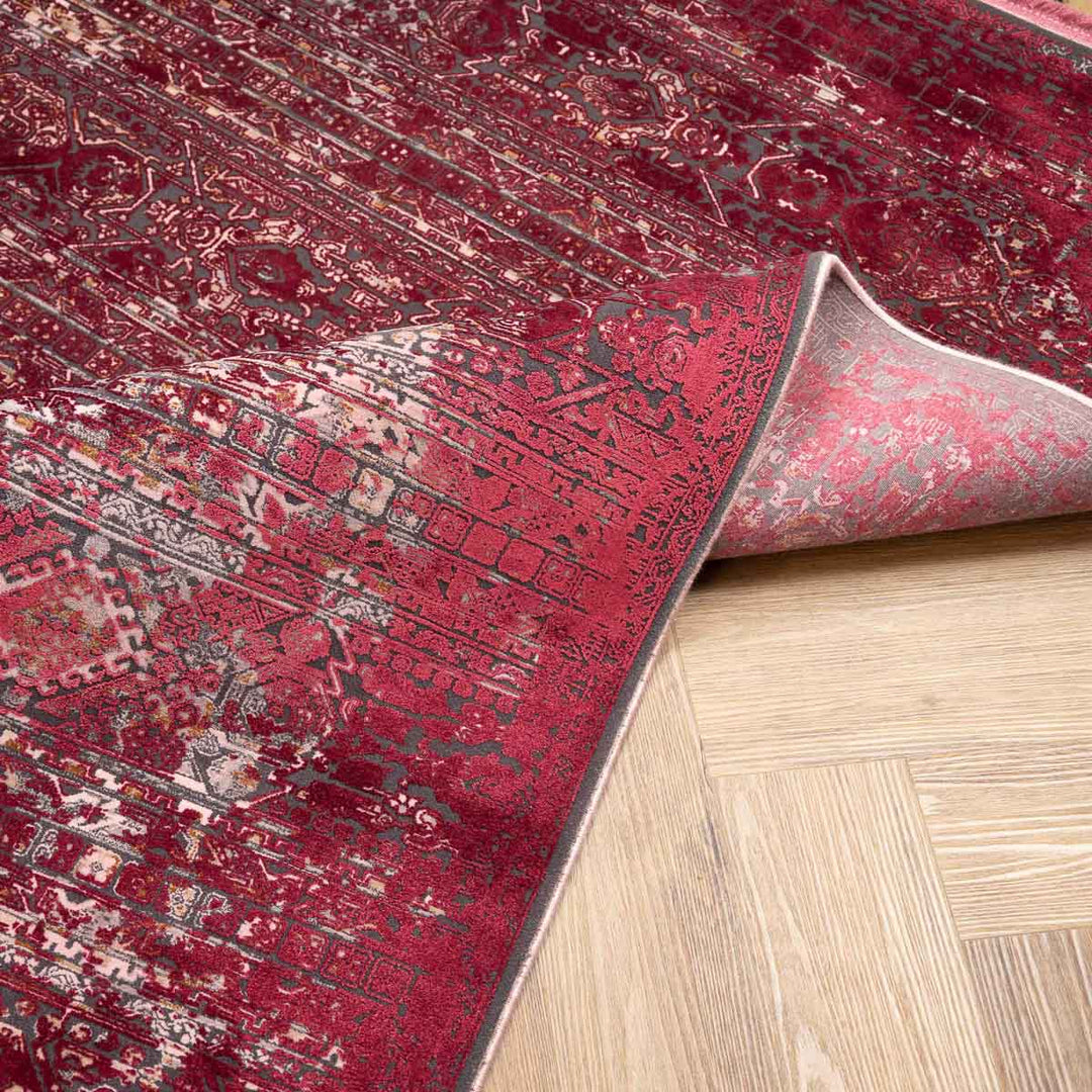 שטיח היסטוריה 09 דובדבן | Historia