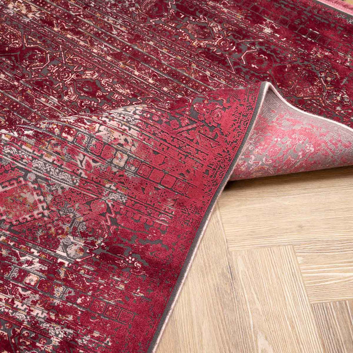 שטיח היסטוריה 09 דובדבן | Historia