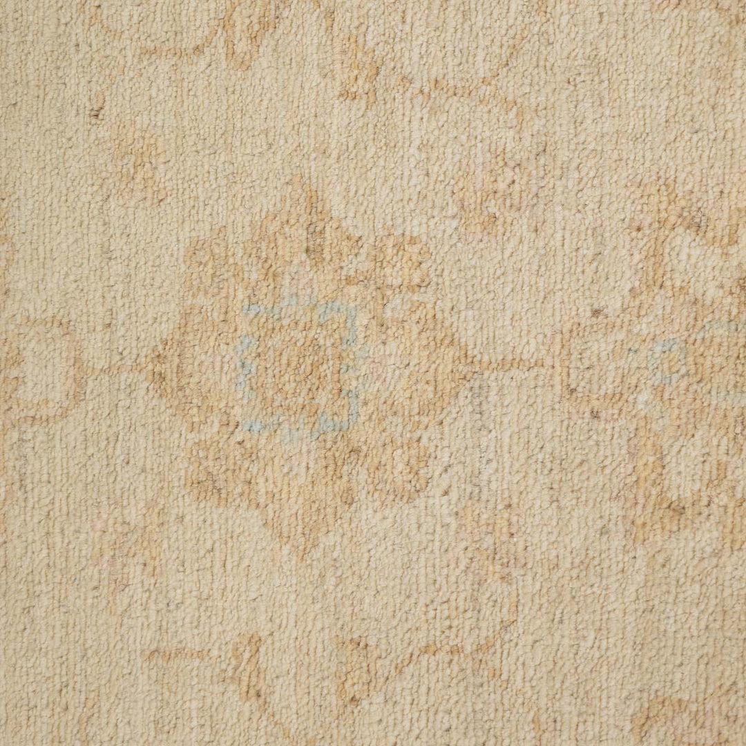 שטיח סופר זיגלר 00 בז' מסגרת בריק  Zigler | 84*295