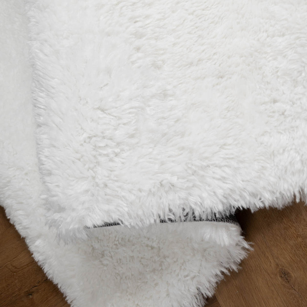 שטיח מליבו שאג 01 לבן | Malibu Shag