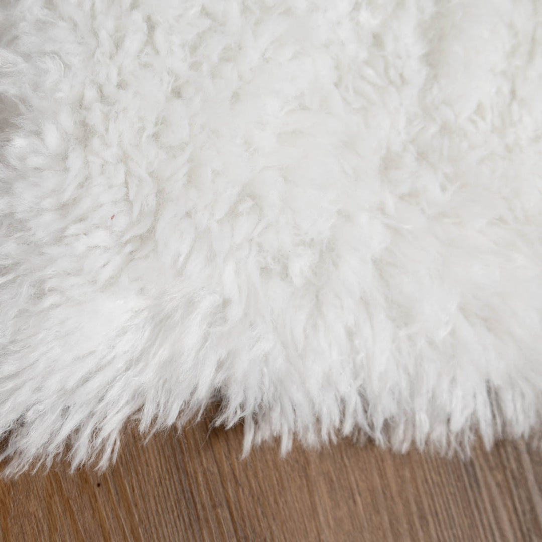 שטיח מליבו שאג 01 לבן | Malibu Shag