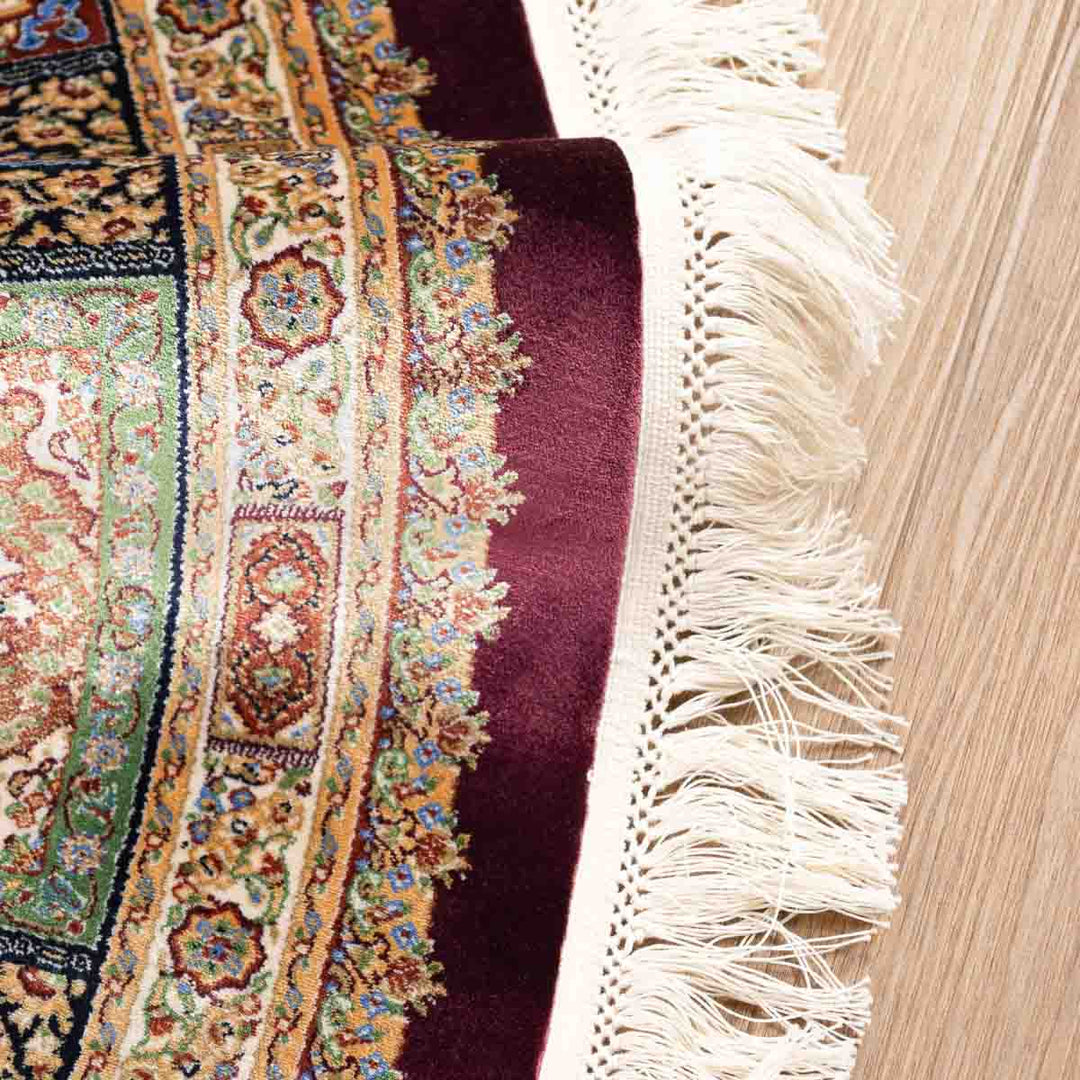 שטיח קום משי ירוק 14 צבעוני | QOM