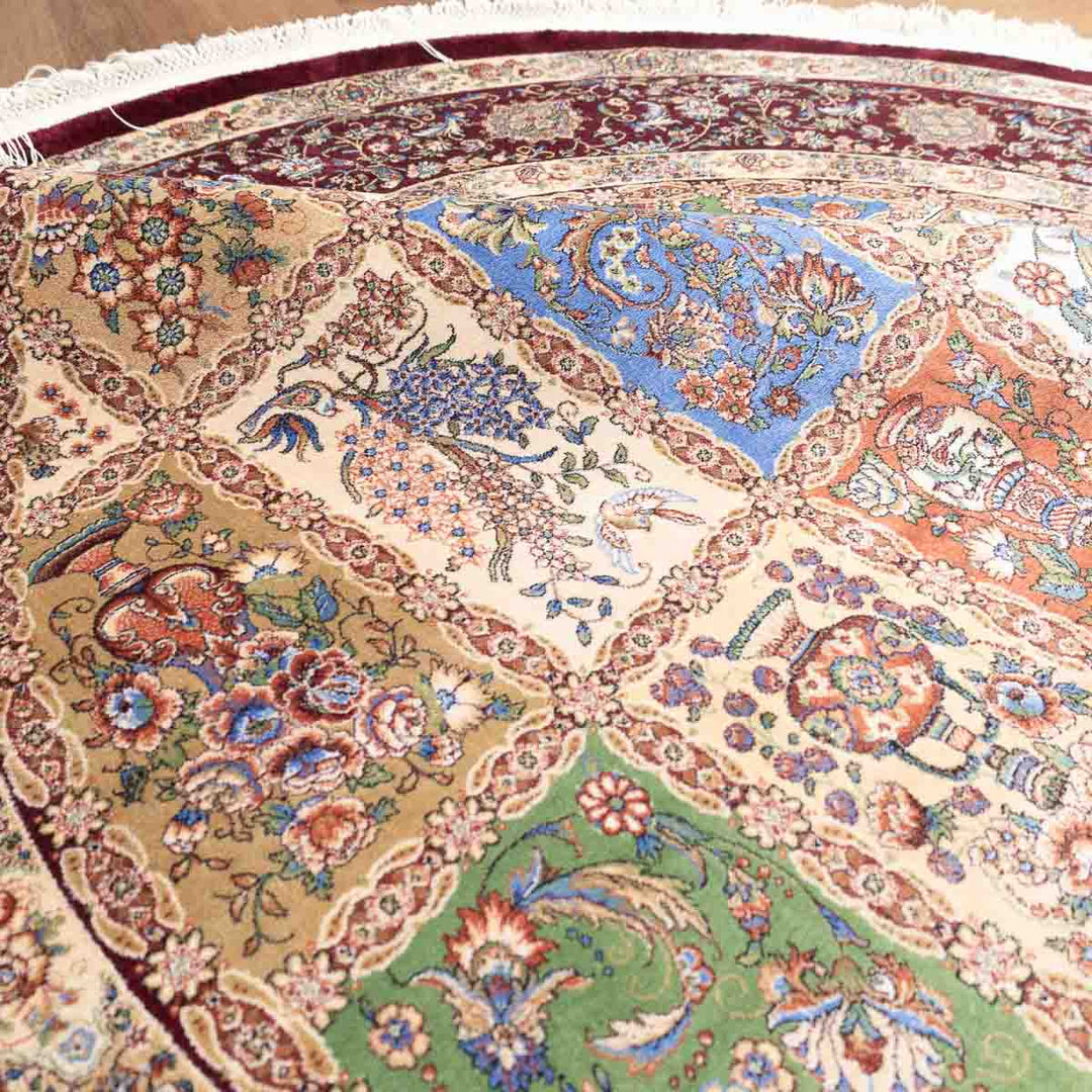 שטיח קום משי ירוק 14 צבעוני | QOM