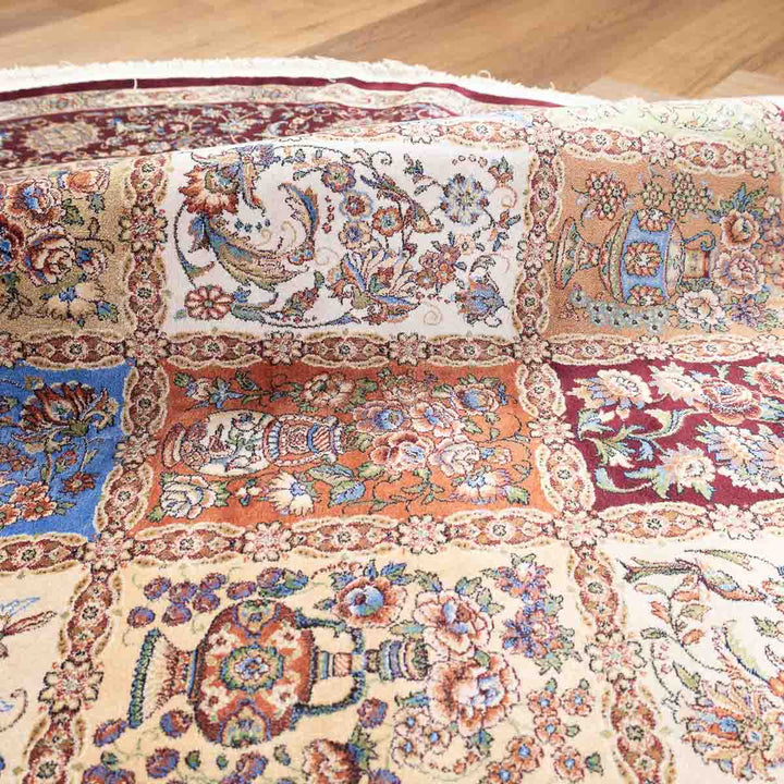 שטיח קום משי ירוק 14 צבעוני | QOM