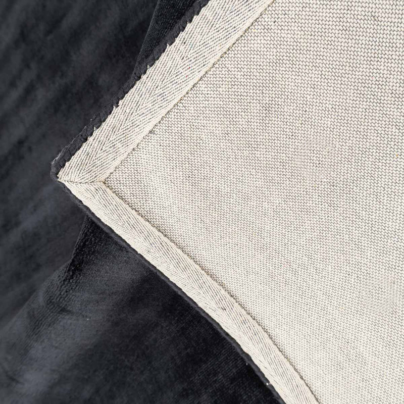 שטיח משי במבוק 01 שחור | Bamboo Silk