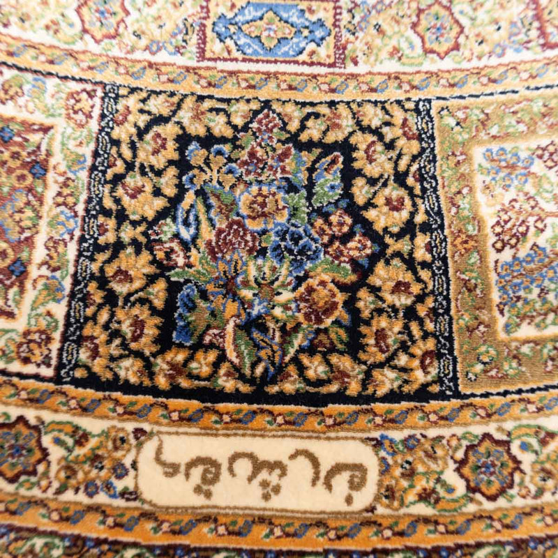 שטיח קום משי 27 צבעוני עגול | QOM