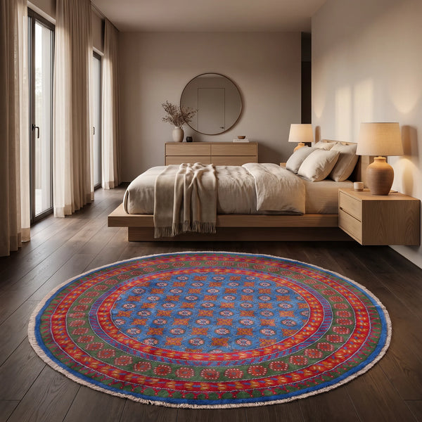שטיח אפגני בוכרה עגול 00 אדום/כחול 195*201 | Bokhara Rug, Cozy Evening Mood, styled props.
