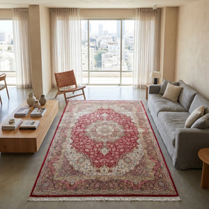 שטיח קום משי 08 אדום | QOM, Dreamy Morning Glow, styled props.